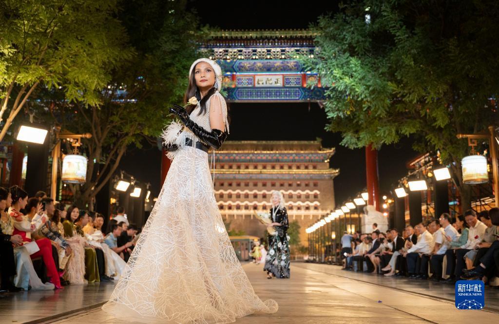 易游老虎机手机版